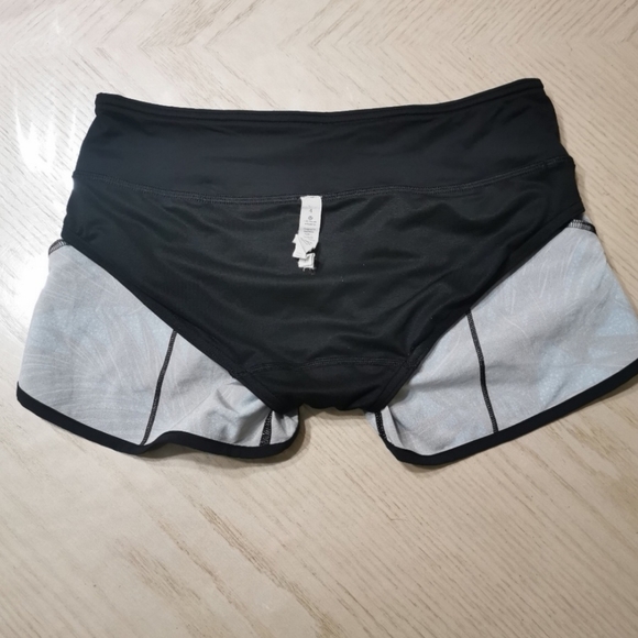Lululemon Speed Short - Picture 13 of 15